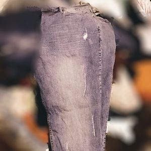 H&M distressed girlfriend jeans